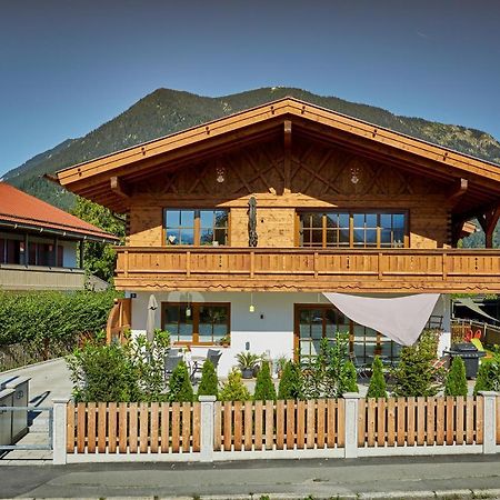 Ferienwohnung Eckbauer Garmisch-Partenkirchen Camera foto